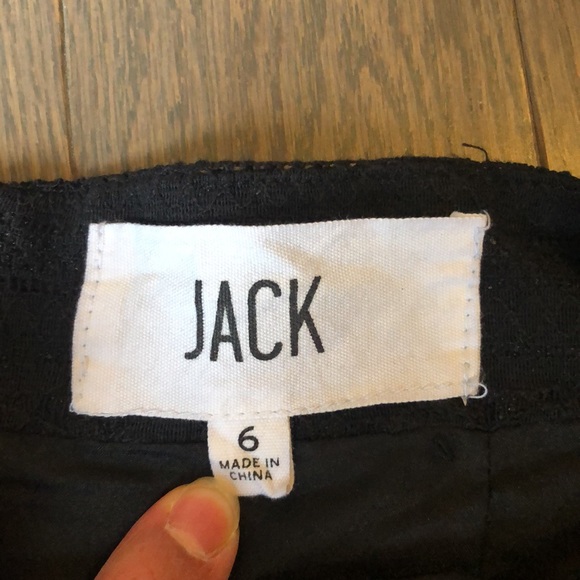 High Waisted Patterned Shorts - Picture 3 of 4